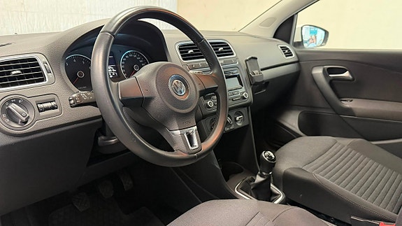 Volkswagen Polo 9 of 15