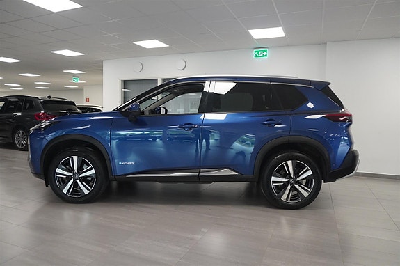 Nissan X-Trail 5 of 17