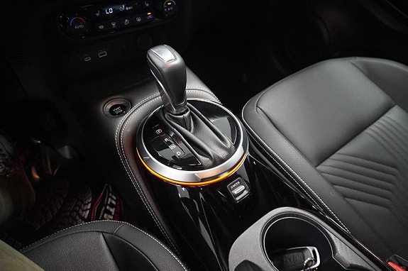 Nissan Juke 12 of 16