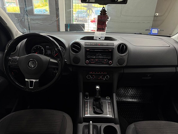 Volkswagen Amarok 8 of 14