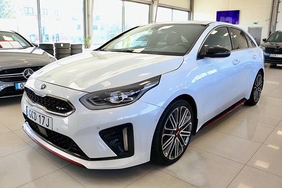 Kia ProCeed 6 of 28
