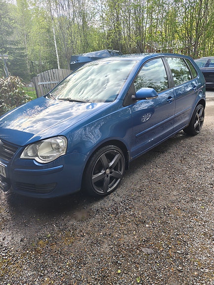 Volkswagen Polo 5 of 5