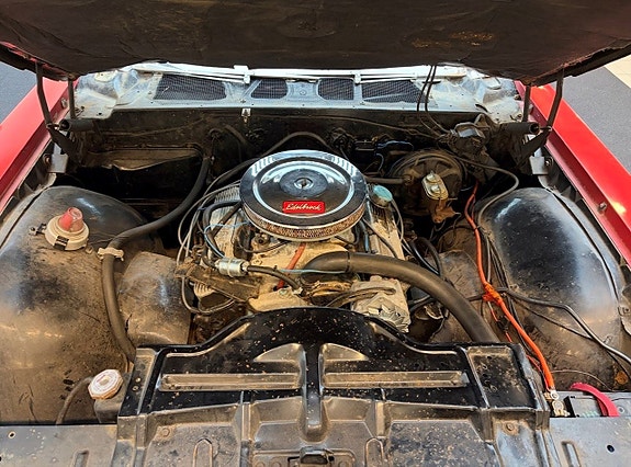 Pontiac Bonneville 8 of 8