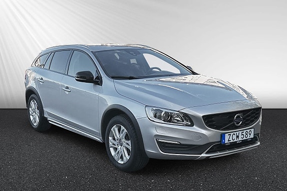 Volvo V60 Cross Country 6 of 22