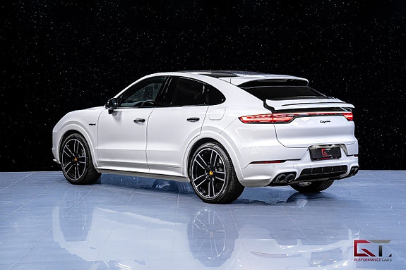 Porsche Cayenne 5 of 20