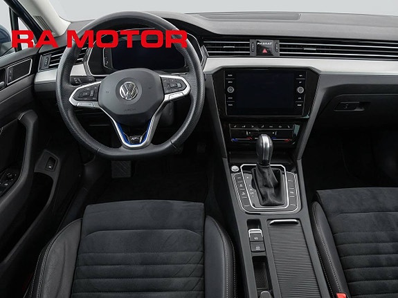 Volkswagen Passat 15 of 23