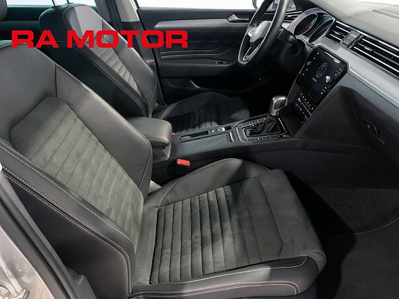 Volkswagen Passat 11 of 23