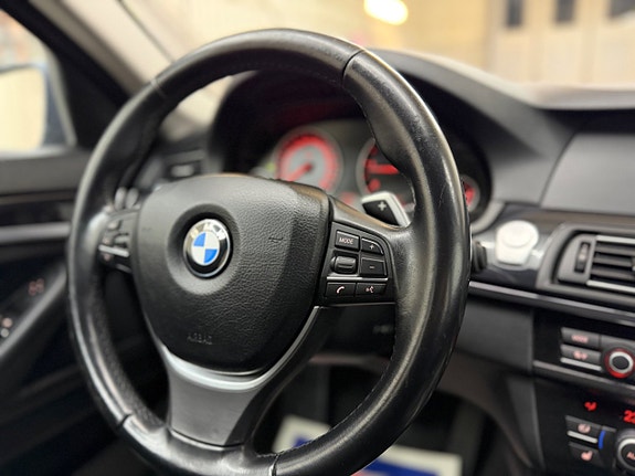 BMW 520d 24 of 28