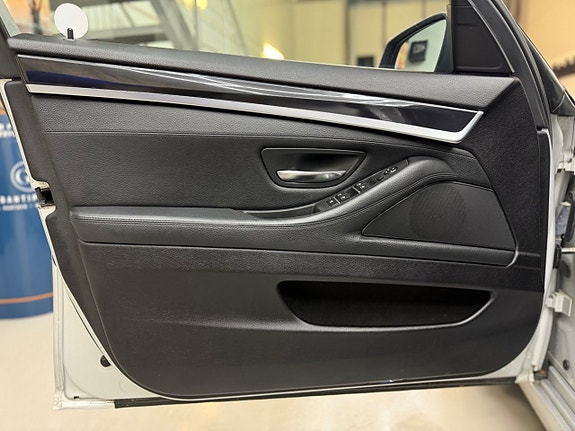 BMW 520d 12 of 28