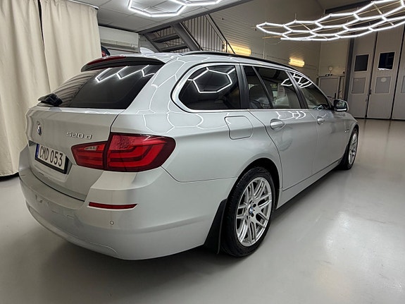BMW 520d 4 of 28