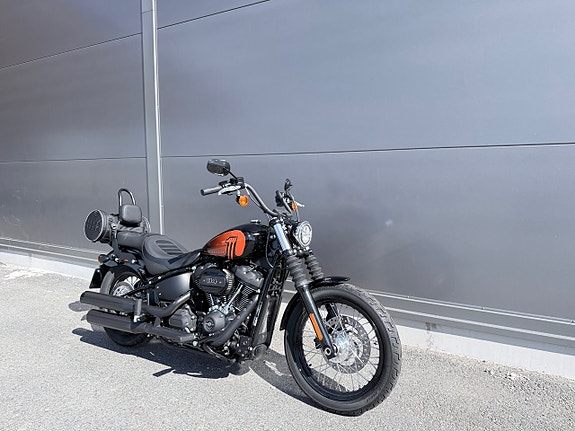 Harley-Davidson FXBBS Street bob 2 of 13