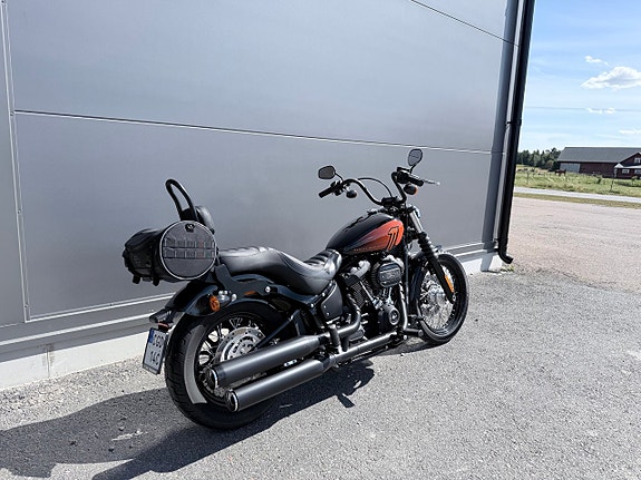 Harley-Davidson FXBBS Street bob 3 of 13