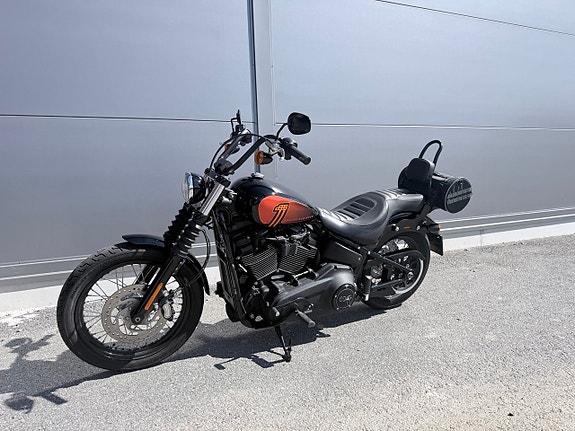 Harley-Davidson FXBBS Street bob 12 of 13
