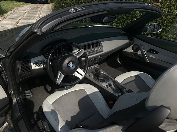 BMW Z4 7 of 11