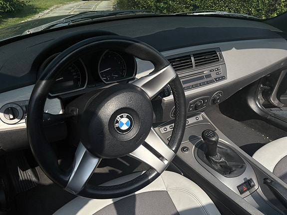 BMW Z4 9 of 11