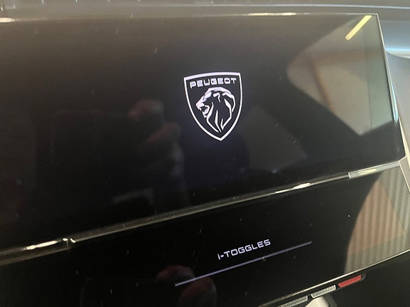 Peugeot 308 12 of 16