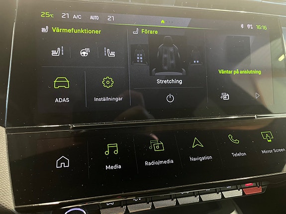 Peugeot 308 13 of 16