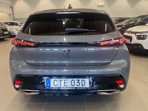 Peugeot 308 2 of 16