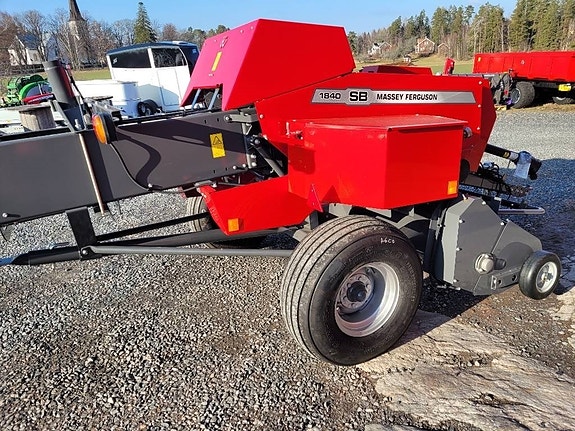 Massey Ferguson 1840 6 of 8