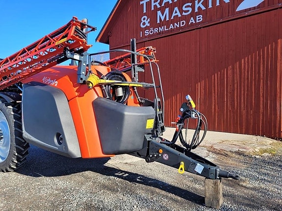 Kubota XTS 4 2 of 14