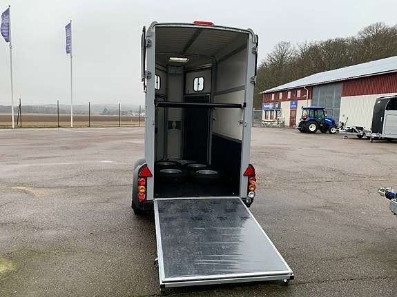 Ifor Williams HB403 5 of 10