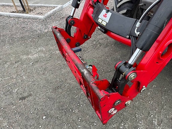 Massey Ferguson 5610 10 of 24