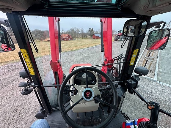 Massey Ferguson 5610 23 of 24