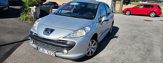 Peugeot 207 4 of 14
