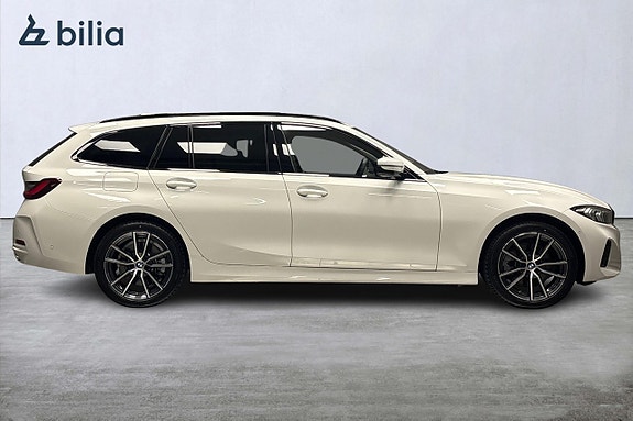 BMW 330e 2 of 13