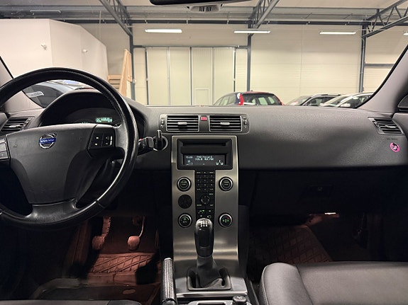 Volvo S40 17 of 25