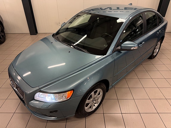 Volvo S40 2 of 25
