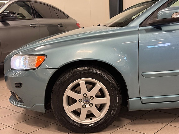 Volvo S40 3 of 25