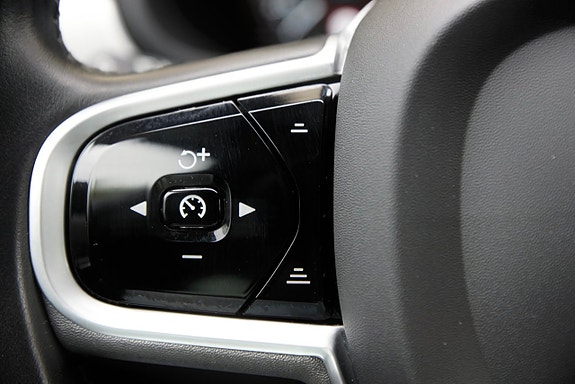 Volvo V90 21 of 26
