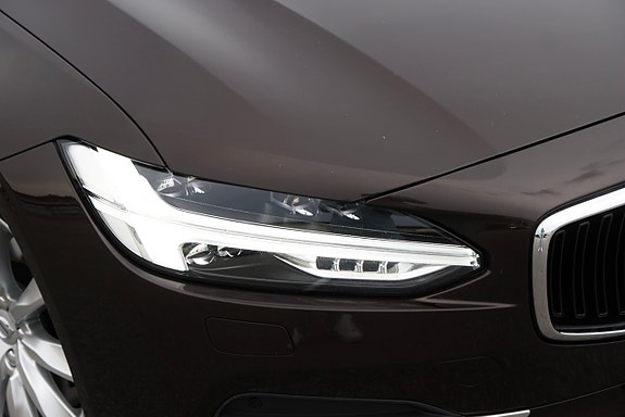 Volvo V90 4 of 26