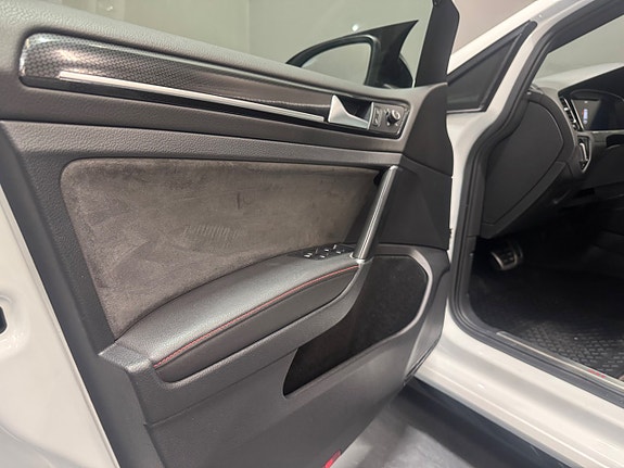 Volkswagen Golf I 11 of 17