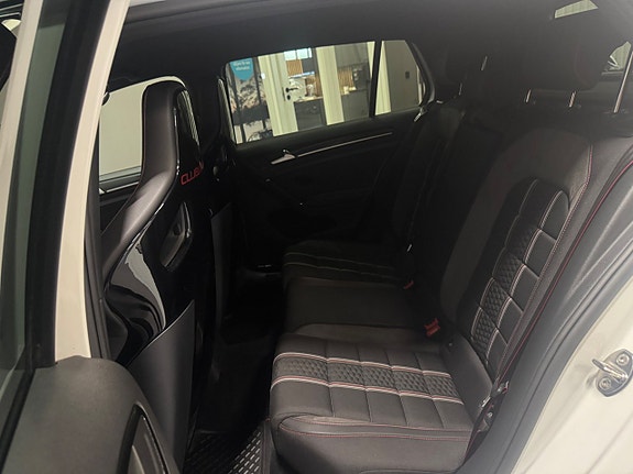 Volkswagen Golf I 6 of 17