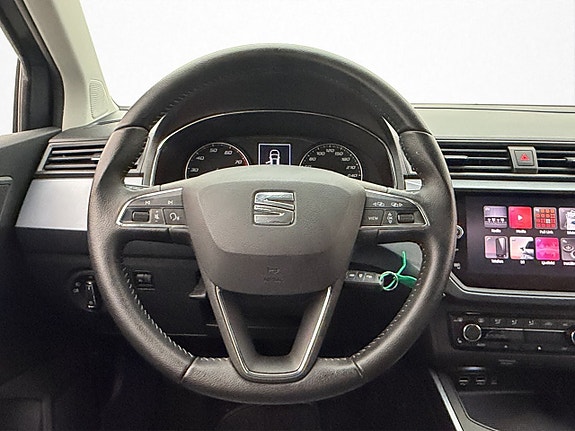 Seat Arona 12 of 29