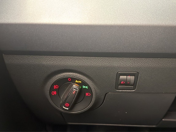 Seat Arona 25 of 29