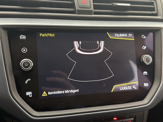 Seat Arona 18 of 29