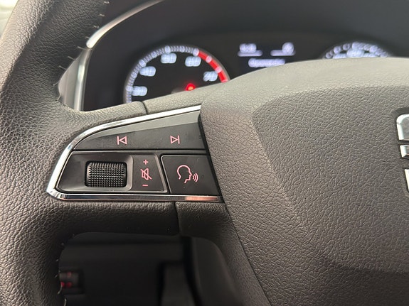 Seat Arona 14 of 29
