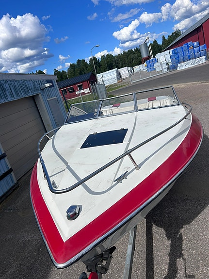 Wellcraft 210 XL daycruiser 4 of 8