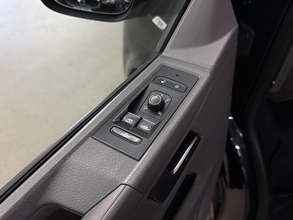 Volkswagen Transporter 15 of 23