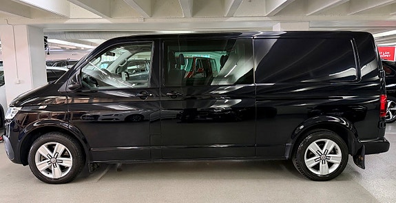 Volkswagen Transporter 2 of 23