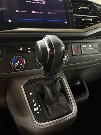 Volkswagen Transporter 17 of 23
