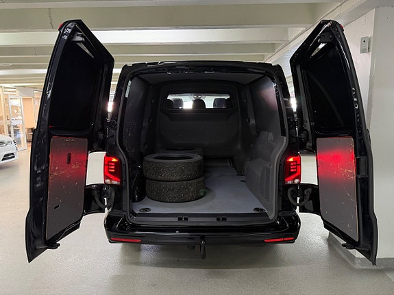 Volkswagen Transporter 4 of 23