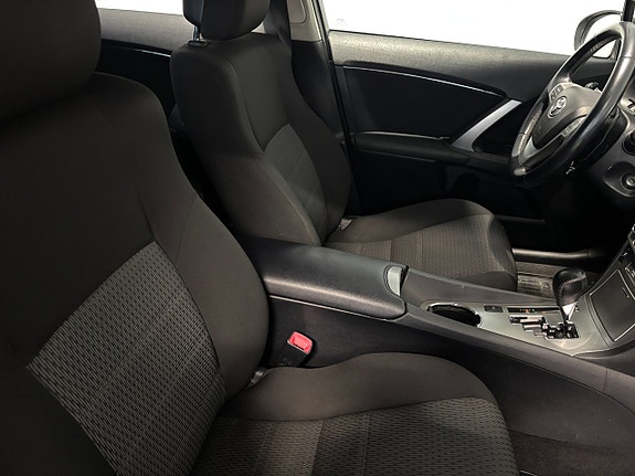 Toyota Avensis 9 of 18
