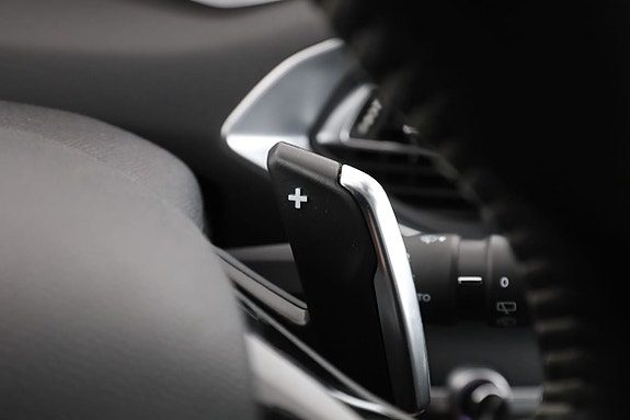 Peugeot 308 SW 29 of 30