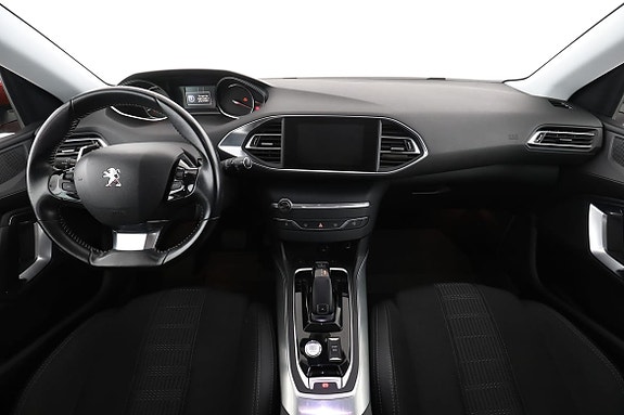 Peugeot 308 SW 13 of 30