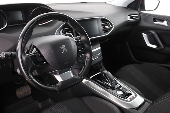 Peugeot 308 SW 12 of 30