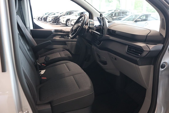 Ford Custom Tourneo 7 of 17